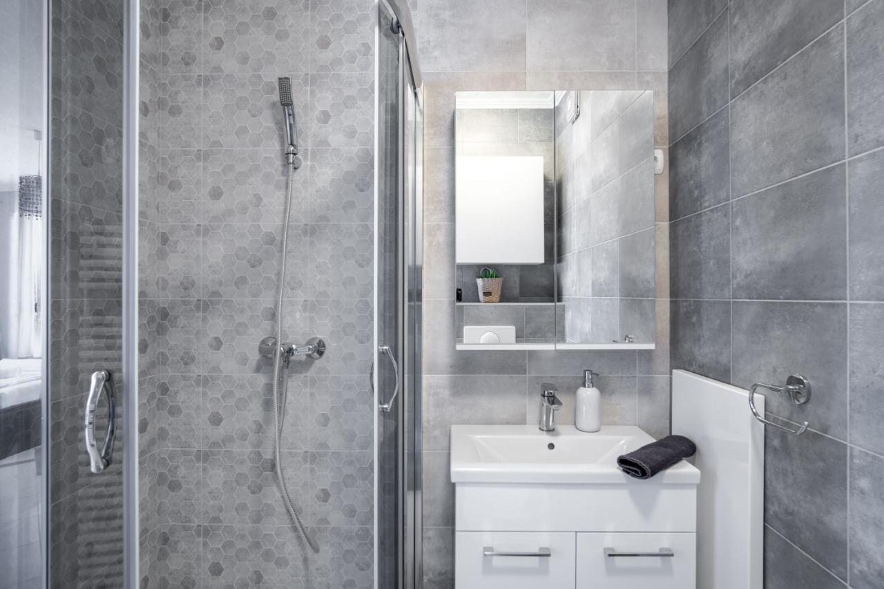 Myflat Belvedere Apartment Шіофок Екстер'єр фото