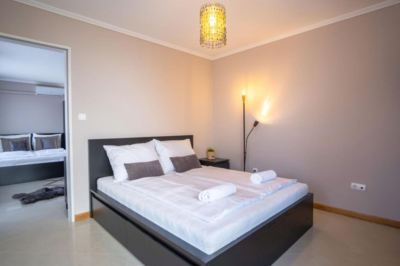 Myflat Belvedere Apartment Шіофок Екстер'єр фото